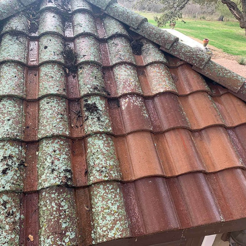 brown roof with dirt